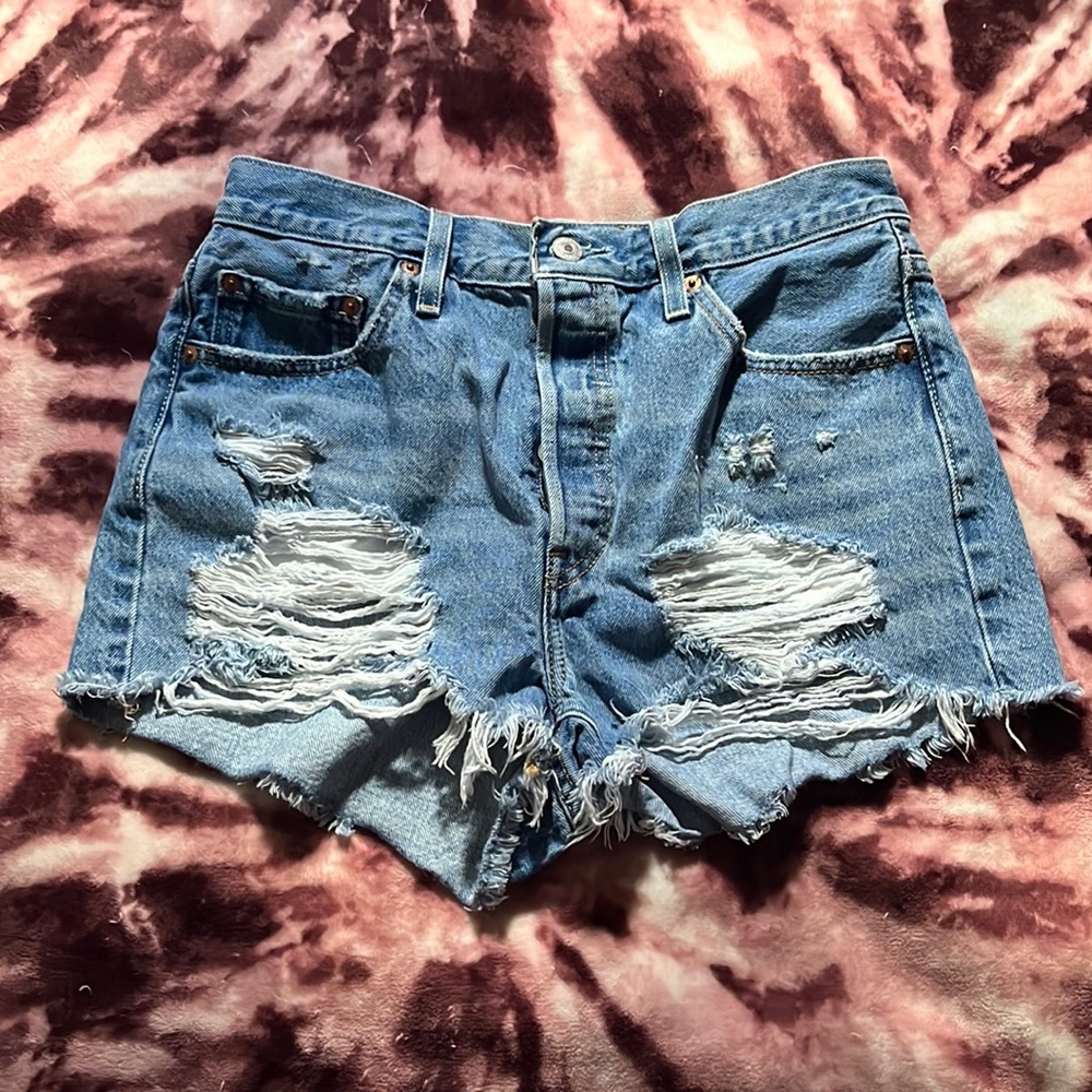 Levi Jean Shorts